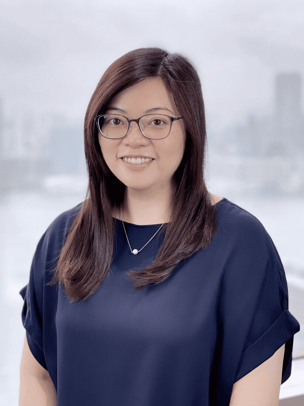 Ms.Winnie Lo 羅穎雯女士