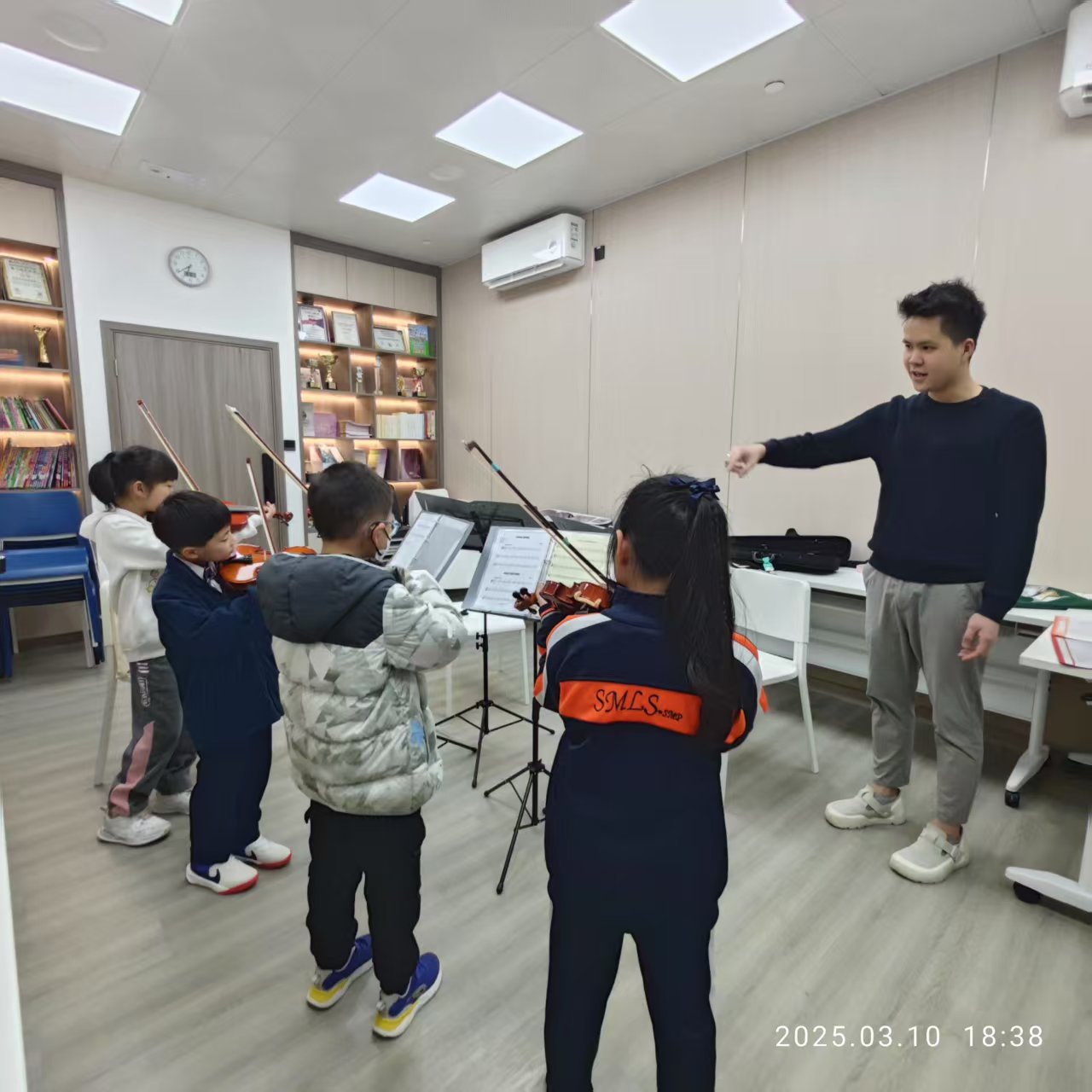 UCESR 聯合華人企業社會責任慈善基金